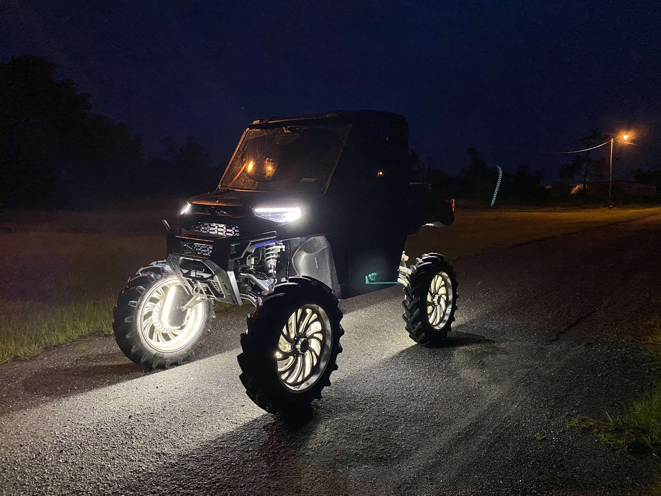 Quad Row White Portal Lights